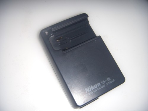 Nikon charger - mh-52,