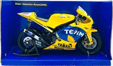 EBOND Modellino Moto Yamaha YZR-M1 - 2006 - Valentino Rossi - 1:12 - 348