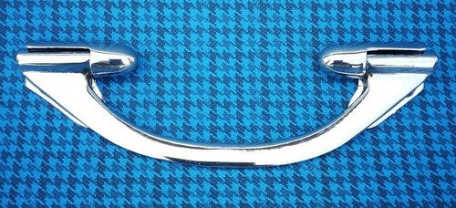 Maniglia tiraporta interna