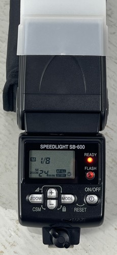 Nikon 600 speedlight - nikon,