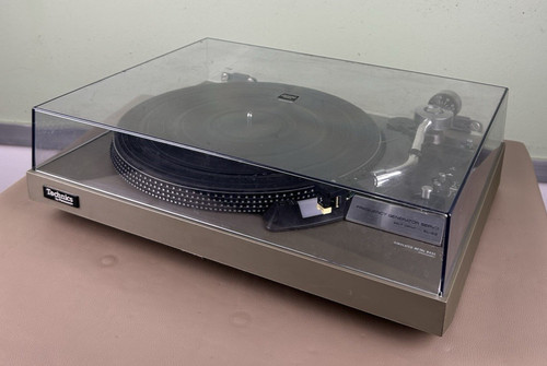 Technics turntable - sl-23,