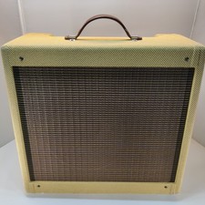 Mobiletto per chitarra