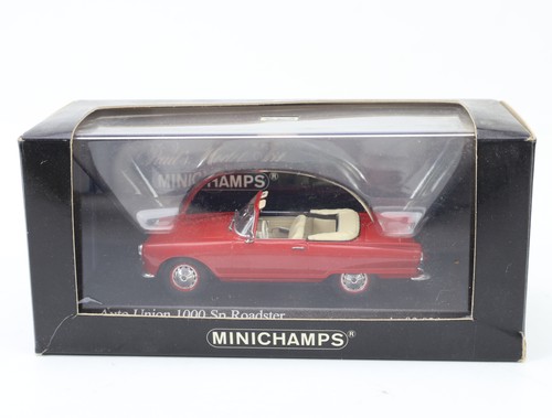 Minichamps 400 011030