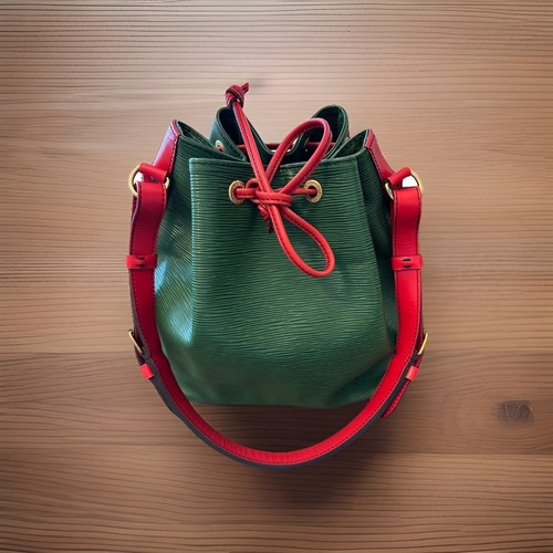 Louis vuitton petite noé epi - vuitton,