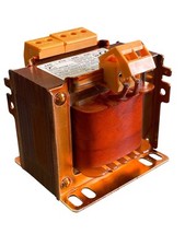 TRASFORMATORE MONOFASE DI ISOLAMENTO CL.F VA200 50/60Hz