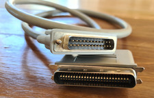Cable vintage SCSI DB 25 mâle - Centronics 50 broches  (Apple Atari Amiga PC)