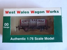 Dapol West Wales Wagon Works Ltd Edition OO 5 Plank - GWILI RAILWAY - Weathered