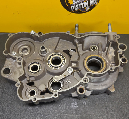 Carter moteur droit ktm 250 - droit,