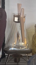 Caraffa triangolo dorato