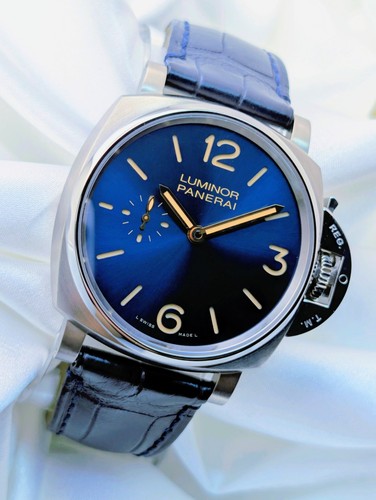Panerai luminor due blue - blue, dial