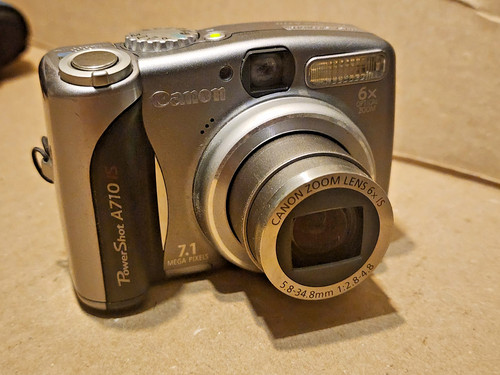 Vintage canon powershot a710 - powershot,