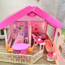 Barbie 1992 Fold N Fun House