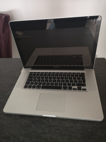 Macbook pro a1286 intel - macbook,