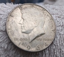 Moneta In Argento 900 mezzo