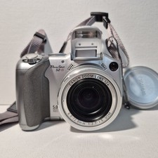 Canon PowerShot S2 IS  Digital
