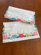 N. 2 porta posate o tovagliolo in puro cotone Bianco, ricamati a mano