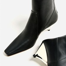 ZARA WOMAN  LAMINATED LEATHER