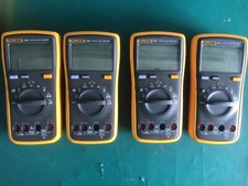 1PZ Multimetro digitale Fluke