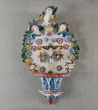  BÉNITIER EN FAÏENCE