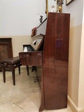 Pianoforte verticale PETROF marrone lucido pari al nuovo con sgabello originale 