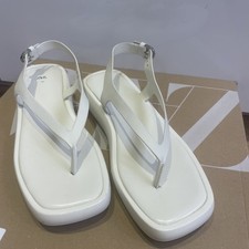 Sandali con plateau Zara