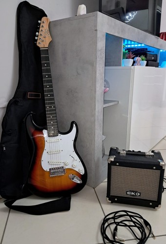 Chitarra elettrica eko - chitarra,
