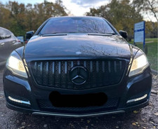 Emblema griglia anteriore nero