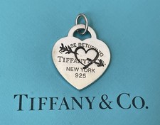 Ciondolo Please Return to