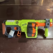 Nerf Zombie-Strike Doominator