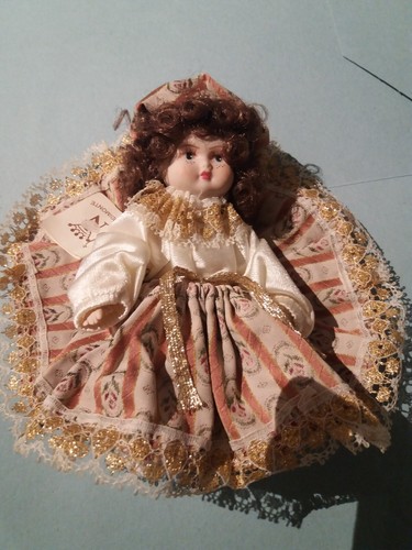 Bambola porcellana - in,