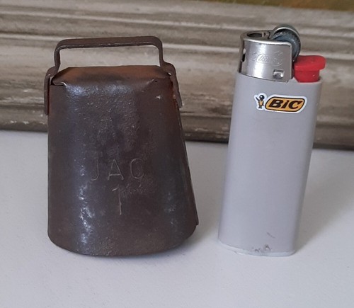Rare ancienne petite cloche - petite,