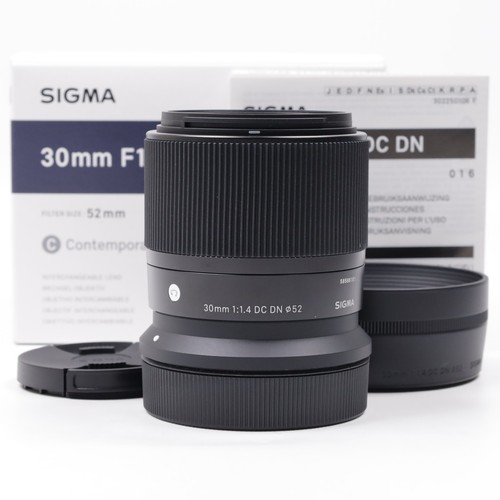 Sigma contemporary 30mm 4 - 30mm, f1.4