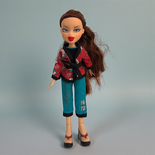 Bratz play sportz kickin - sportz, kickin'