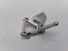 Ducati 748 Supporto pedana anteriore sinistra 82410151a