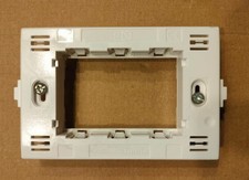 NUOVI ORIGINALI N4703 SUPPORTI 3 POSTI BTICINO LIVING LIGHT x placche  N4803