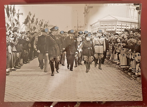 Foto epoca sfilata di - foto,