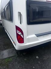 Unità luce laterale vicina