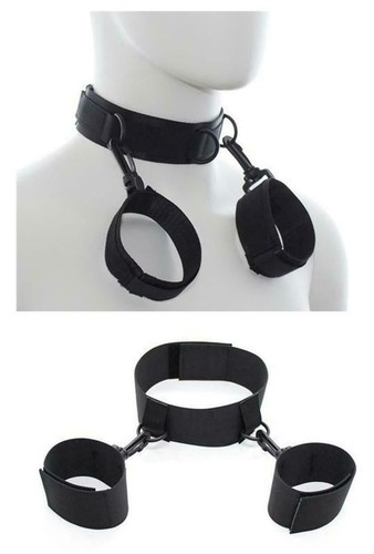 Collare bondage costrittivo