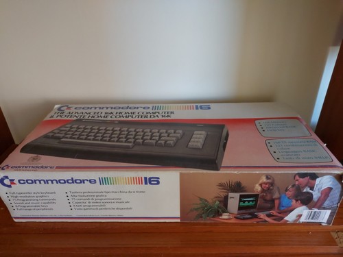 Commodore boxed - (c16), –