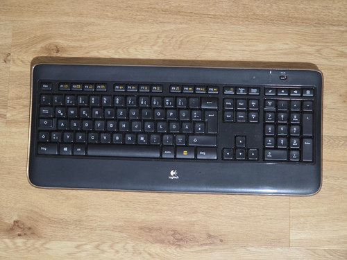 Logitech k800 tastiera - logitech,