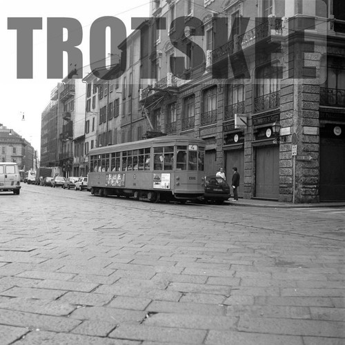 Larger negative italy - negative, milan