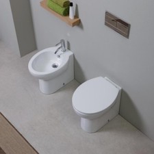 Sanitari filo muro Kerasan Bit vaso bidet e coprivaso ammortizzato