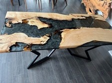 Tavolo epossidico ordine