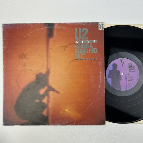 Live under blood red sky - u2,