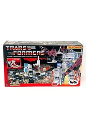 TRANSFORMERS G1 METROPLEX