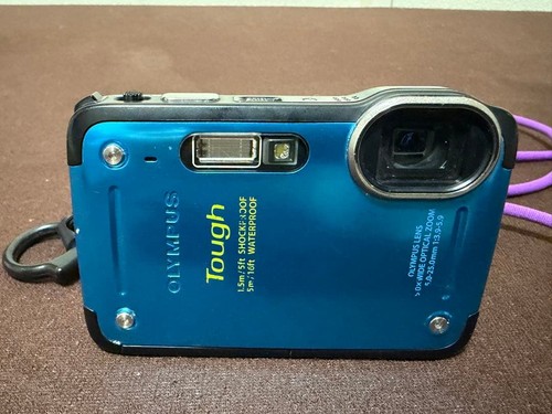 Fotocamera digitale compatta