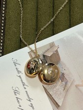 Collana medaglione luna e