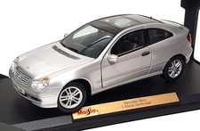 Maisto Scala 1/18 Diecast