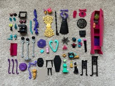 Monster High Playset Parts -