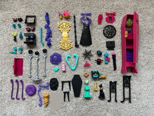 Monster high playset parts - parts,